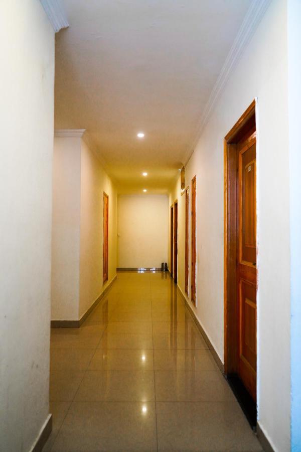 Hotel Akash Regency Manāli エクステリア 写真